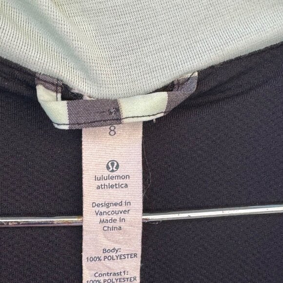 Lululemon Get Up And Glow Jacket Size 8 Mint Green & Black Stripes Reflective - Picture 12 of 13